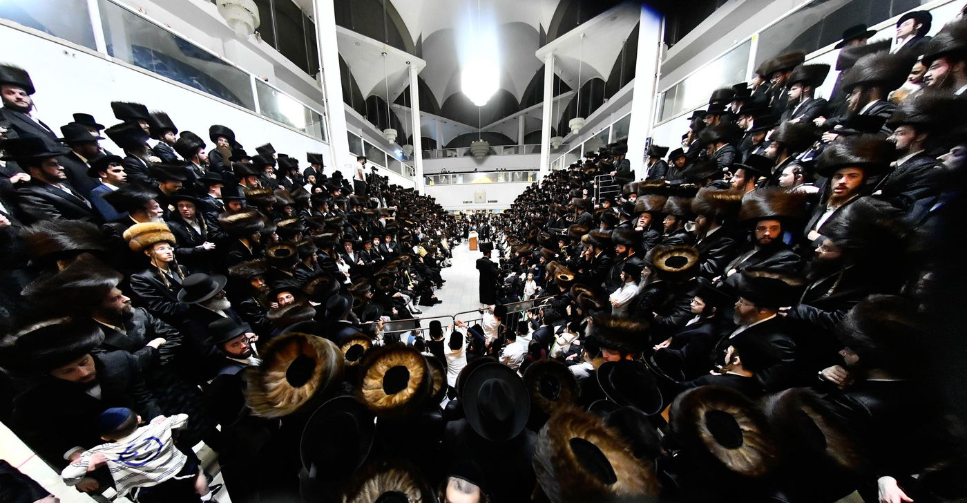 הקפות שניות בחצה"ק נדבורנה