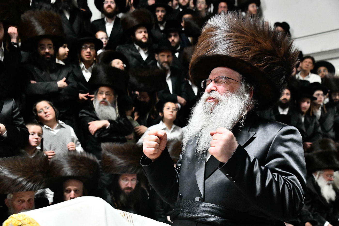 הקפות שניות בחצה"ק נדבורנה