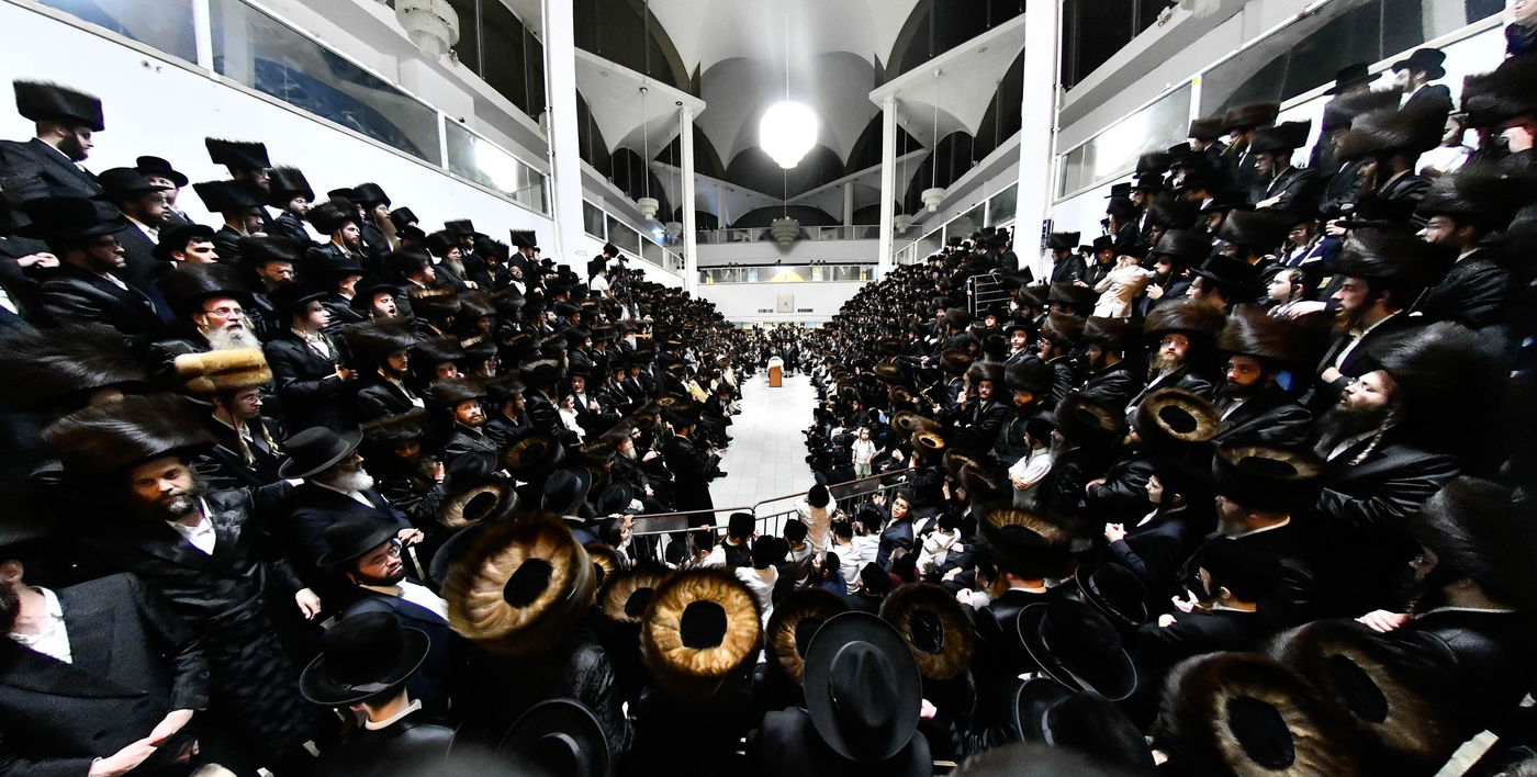 הקפות שניות בחצה"ק נדבורנה