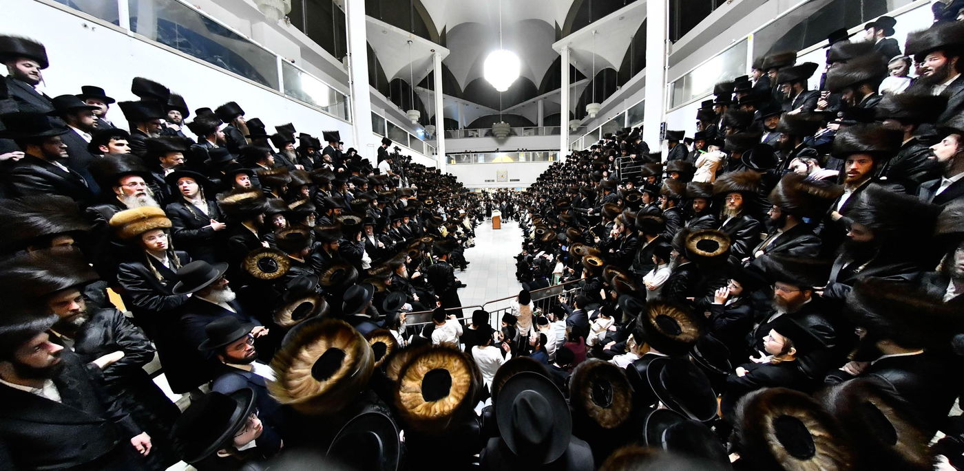 הקפות שניות בחצה"ק נדבורנה