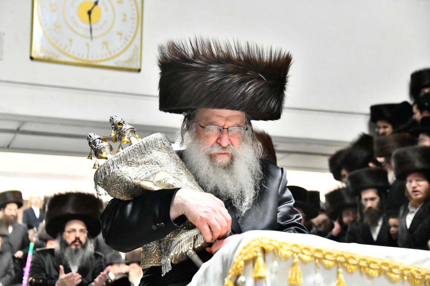 הקפות שניות בחצה"ק נדבורנה