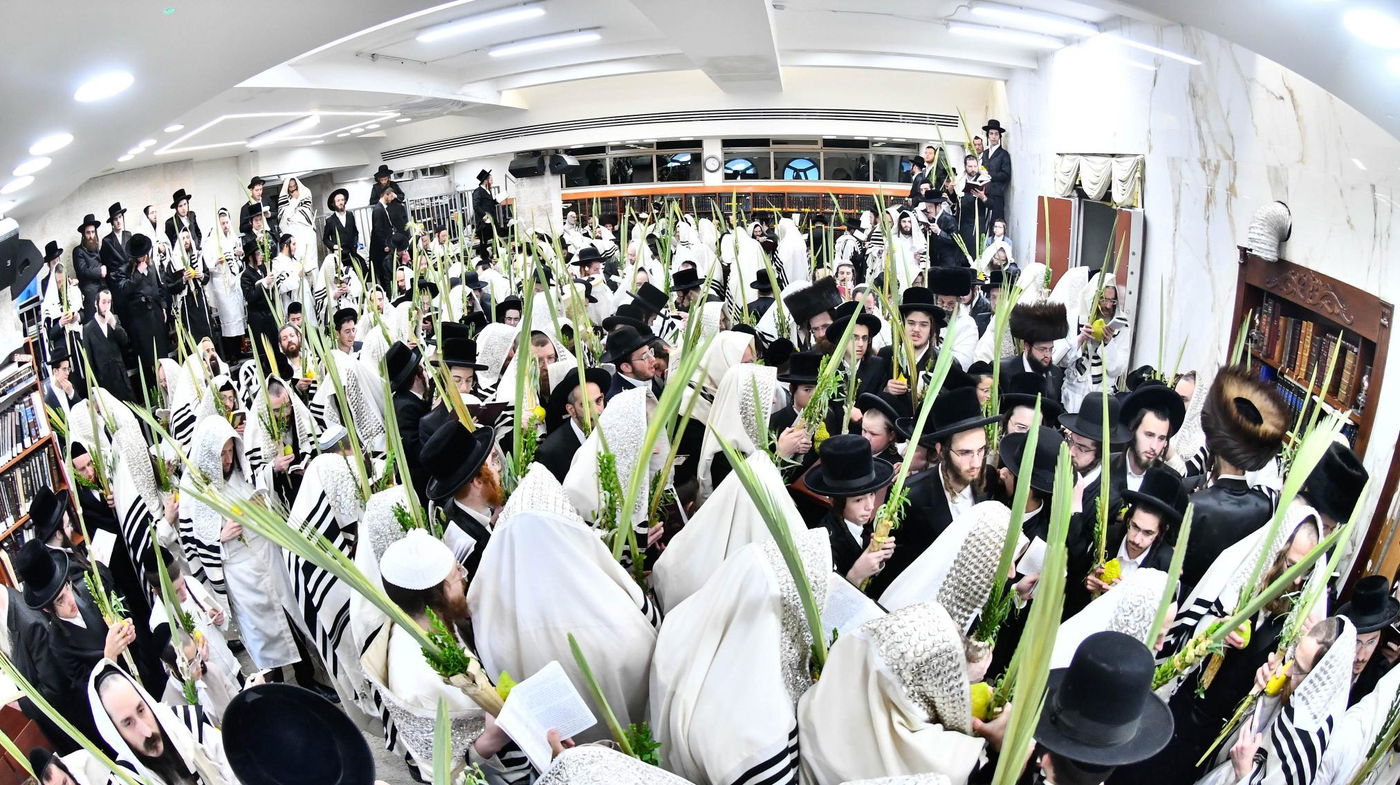 הושענא רבה אצל הגה"צ רבי יצחק מאיר מורגנשטרן