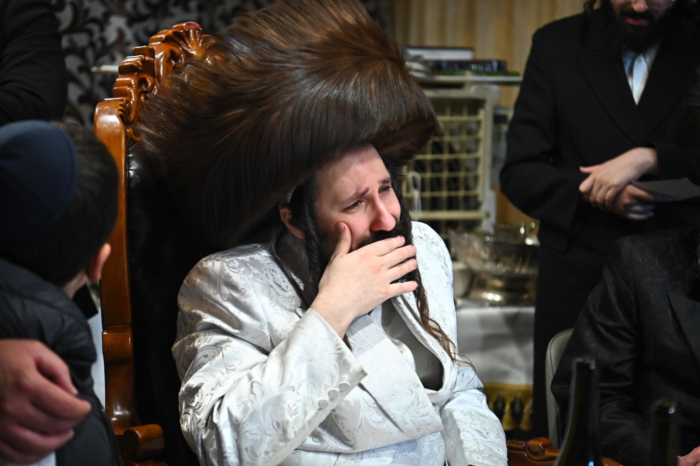 חג הסוכות בחצה"ק מעז'בוז