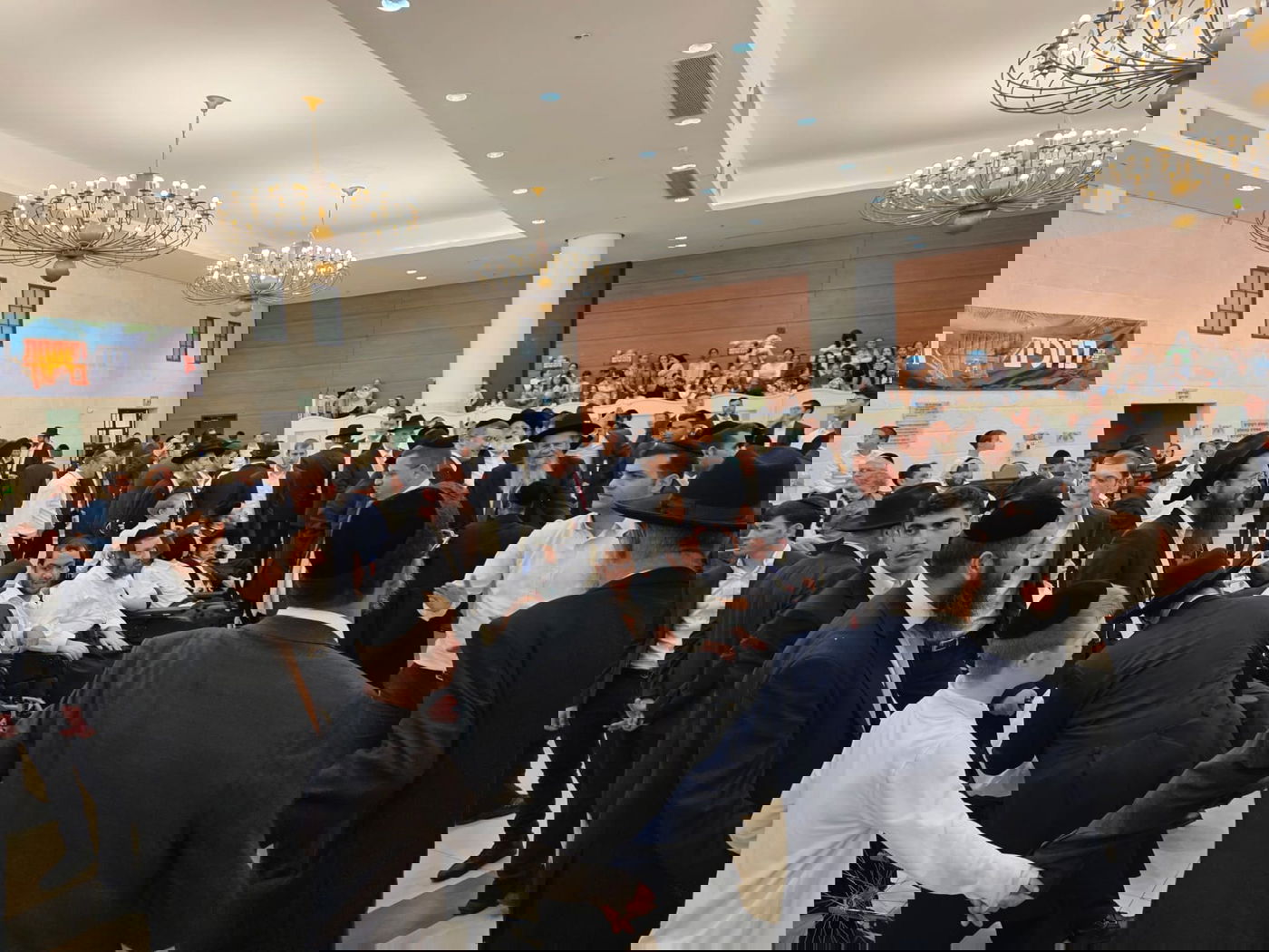 שמחת בית השואאבה המסורתית של עזר מציון בראשות גדולי ישראל