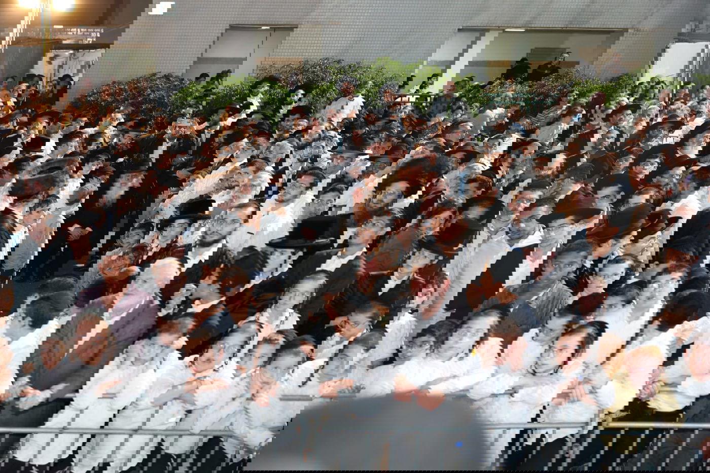 חג הסוכות אצל האדמו"ר רבי דוד חנניה פינטו 