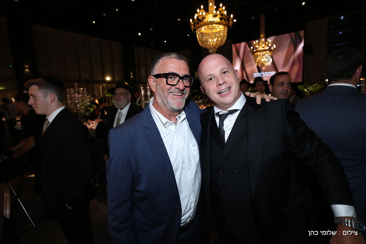 חתונת ביתו של מנחם טוקר