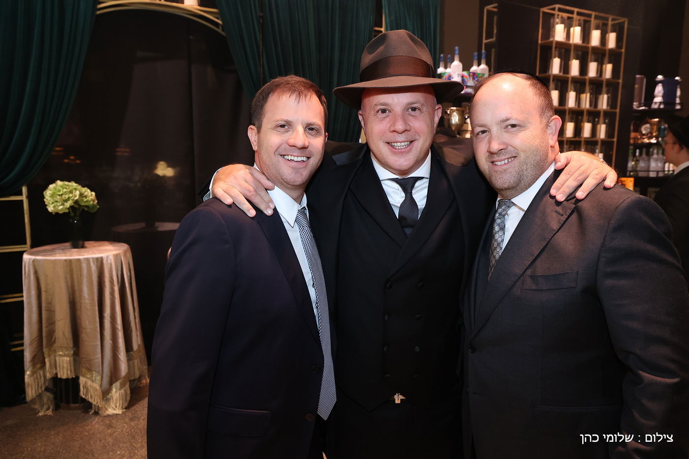 חתונת ביתו של מנחם טוקר