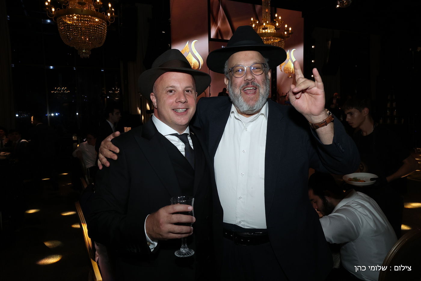 חתונת ביתו של מנחם טוקר