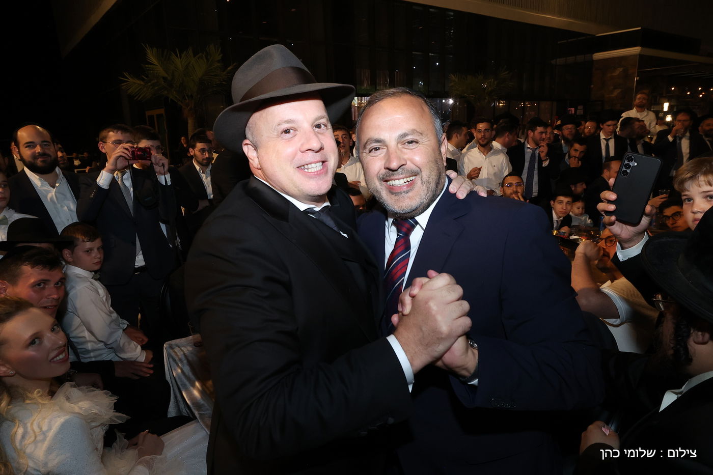 חתונת ביתו של מנחם טוקר