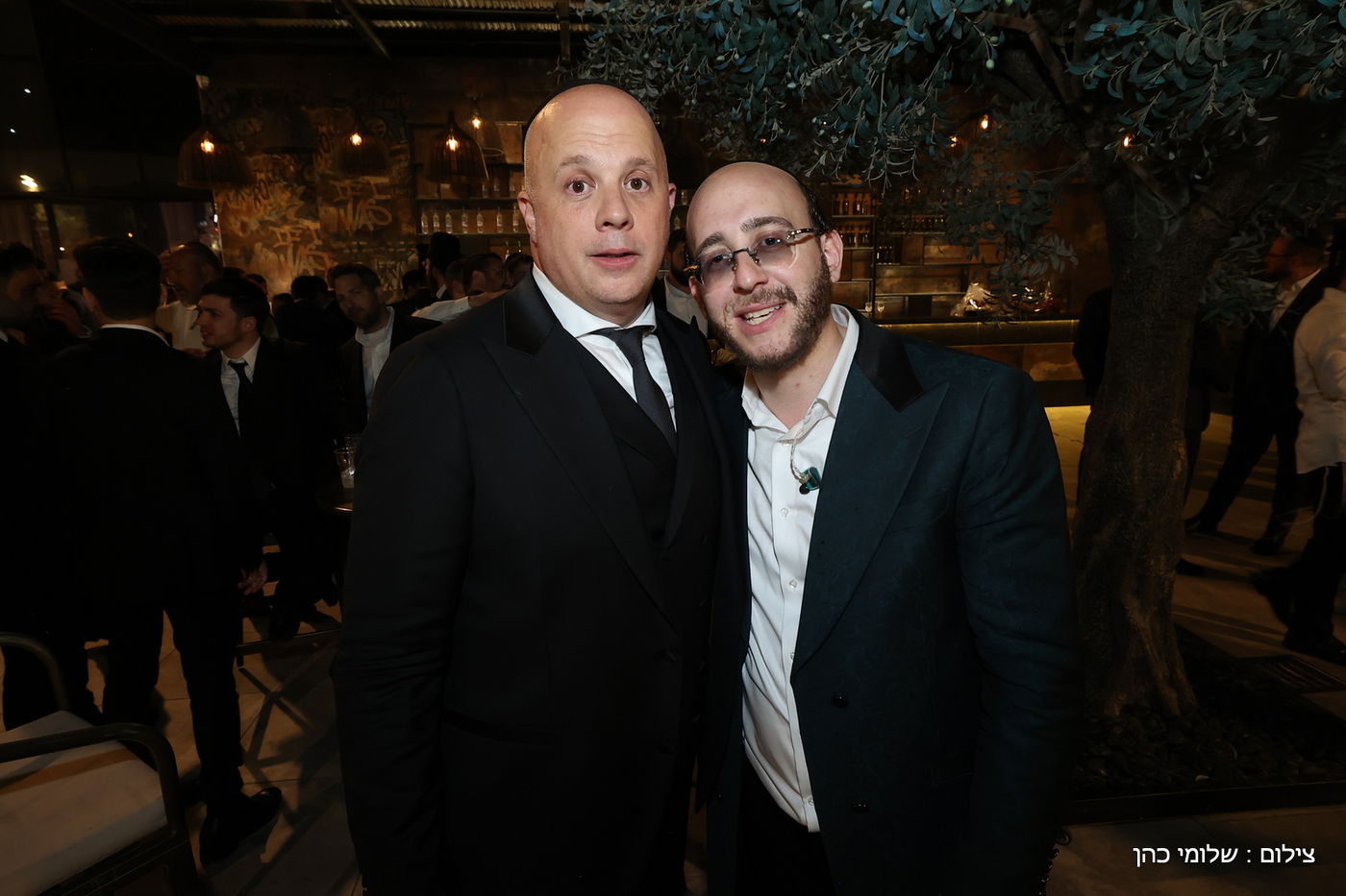 חתונת ביתו של מנחם טוקר