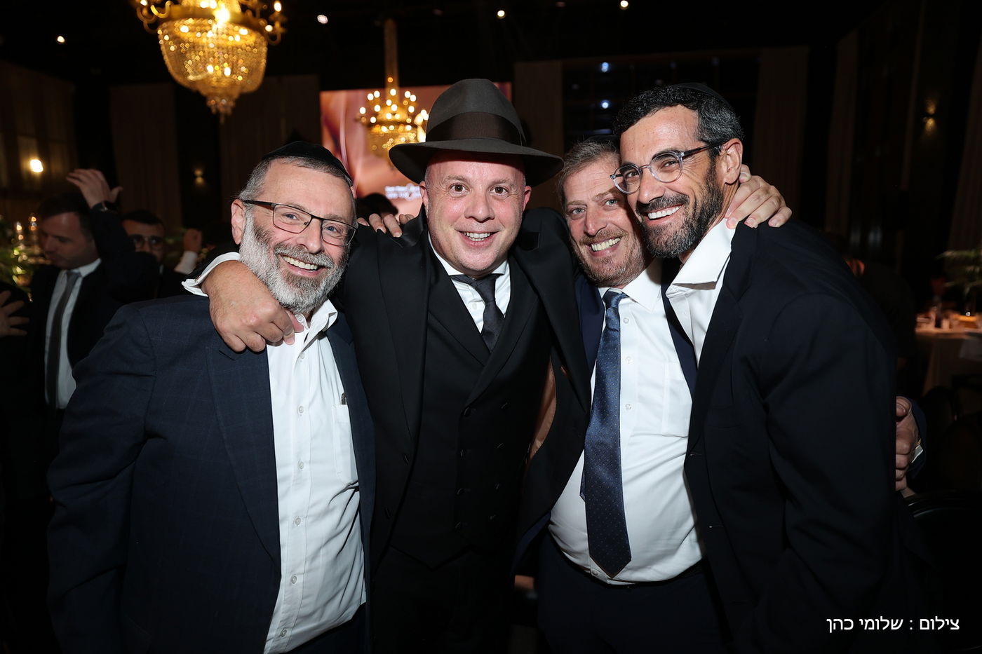 חתונת ביתו של מנחם טוקר