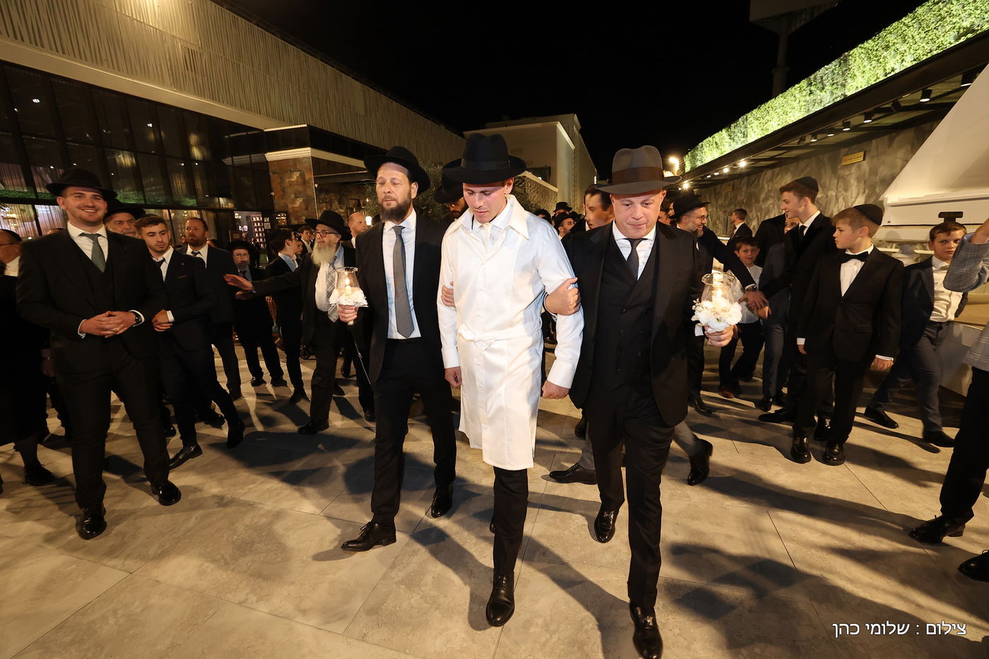 חתונת ביתו של מנחם טוקר