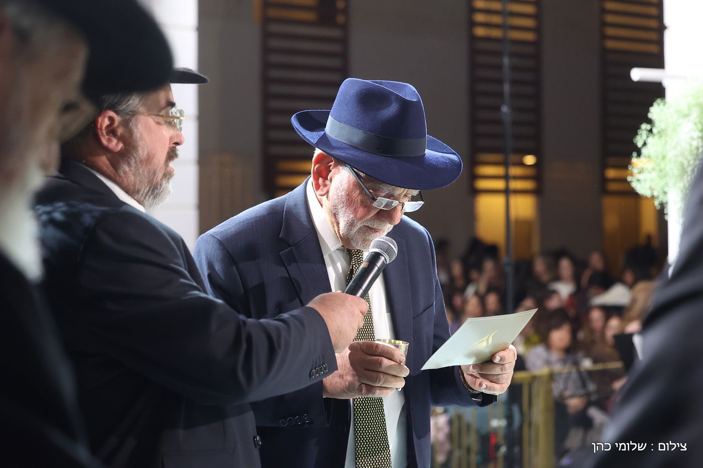 חתונת ביתו של מנחם טוקר