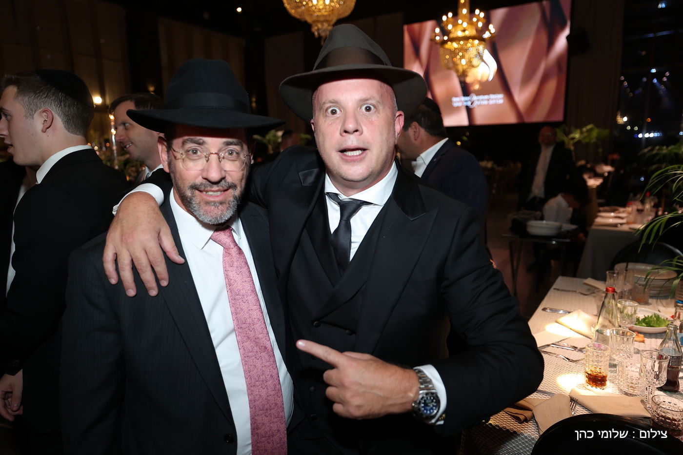 חתונת ביתו של מנחם טוקר