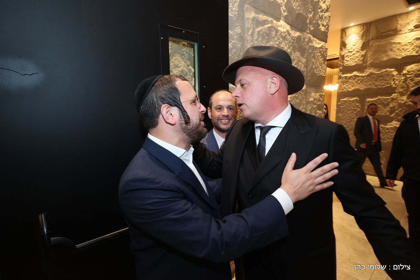 חתונת ביתו של מנחם טוקר