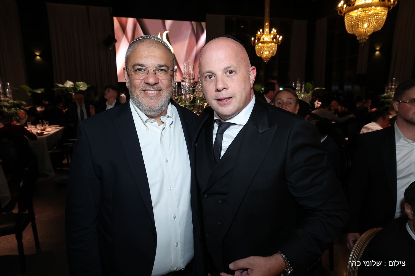 חתונת ביתו של מנחם טוקר