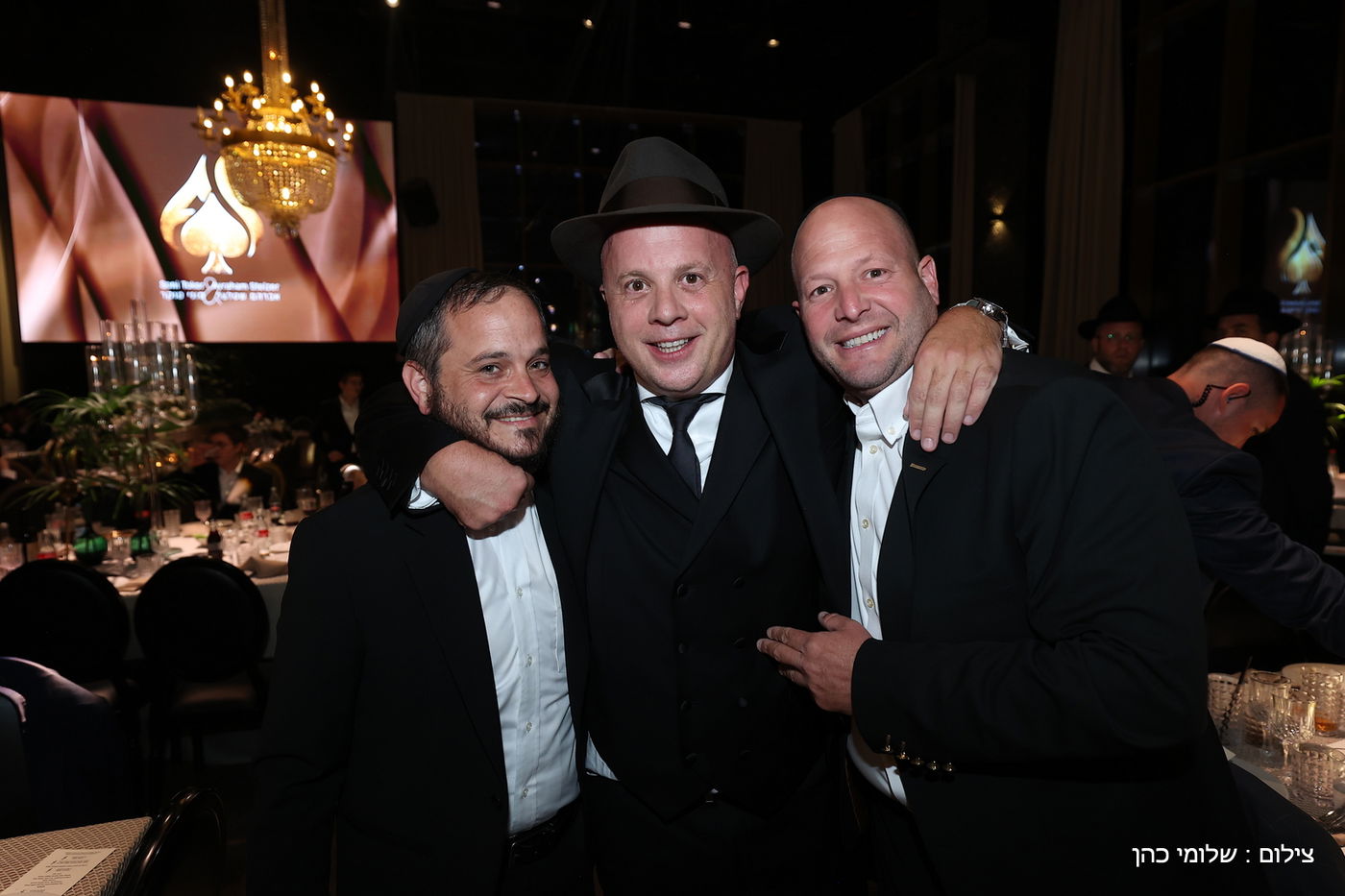 חתונת ביתו של מנחם טוקר