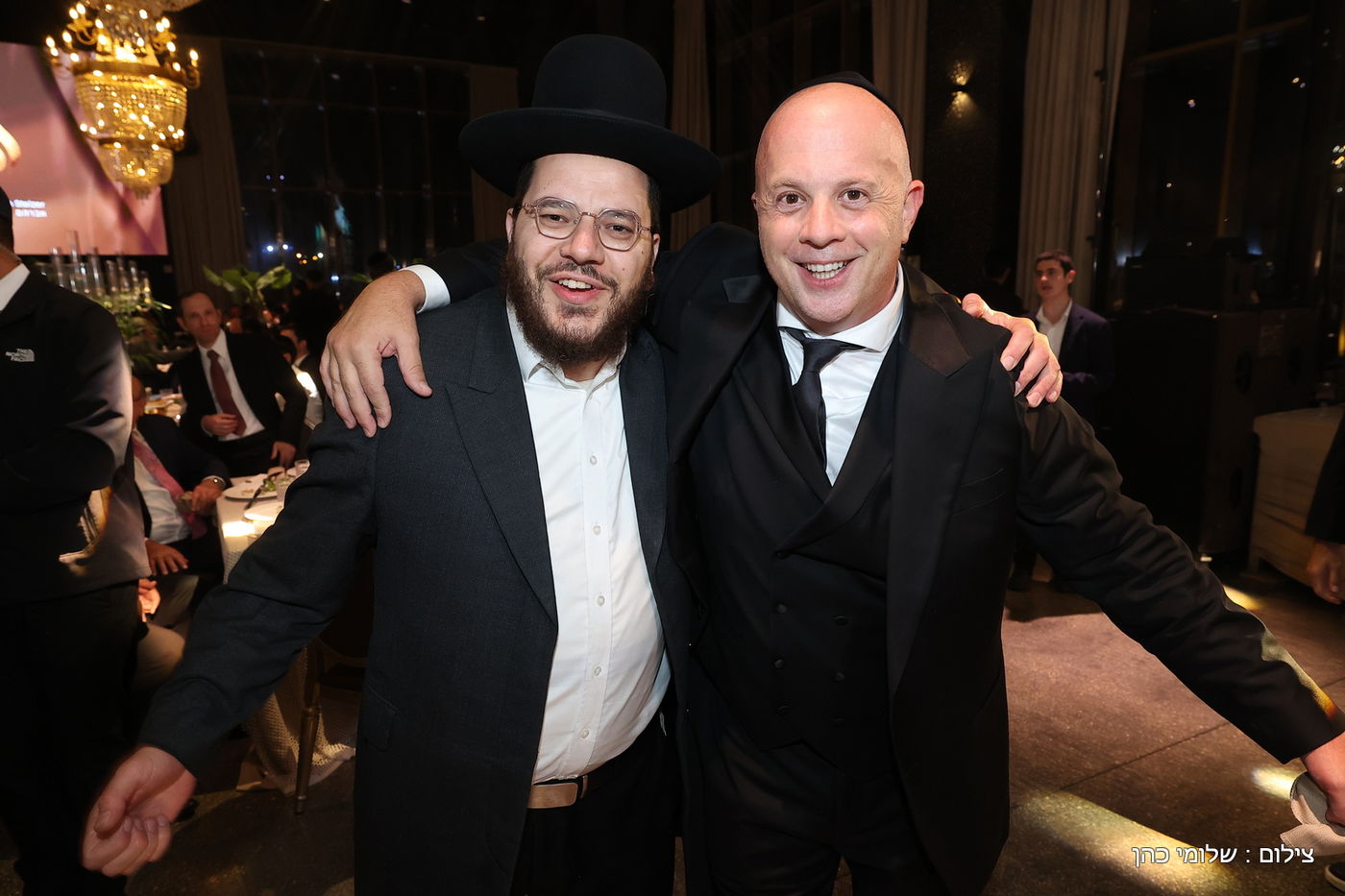 חתונת ביתו של מנחם טוקר