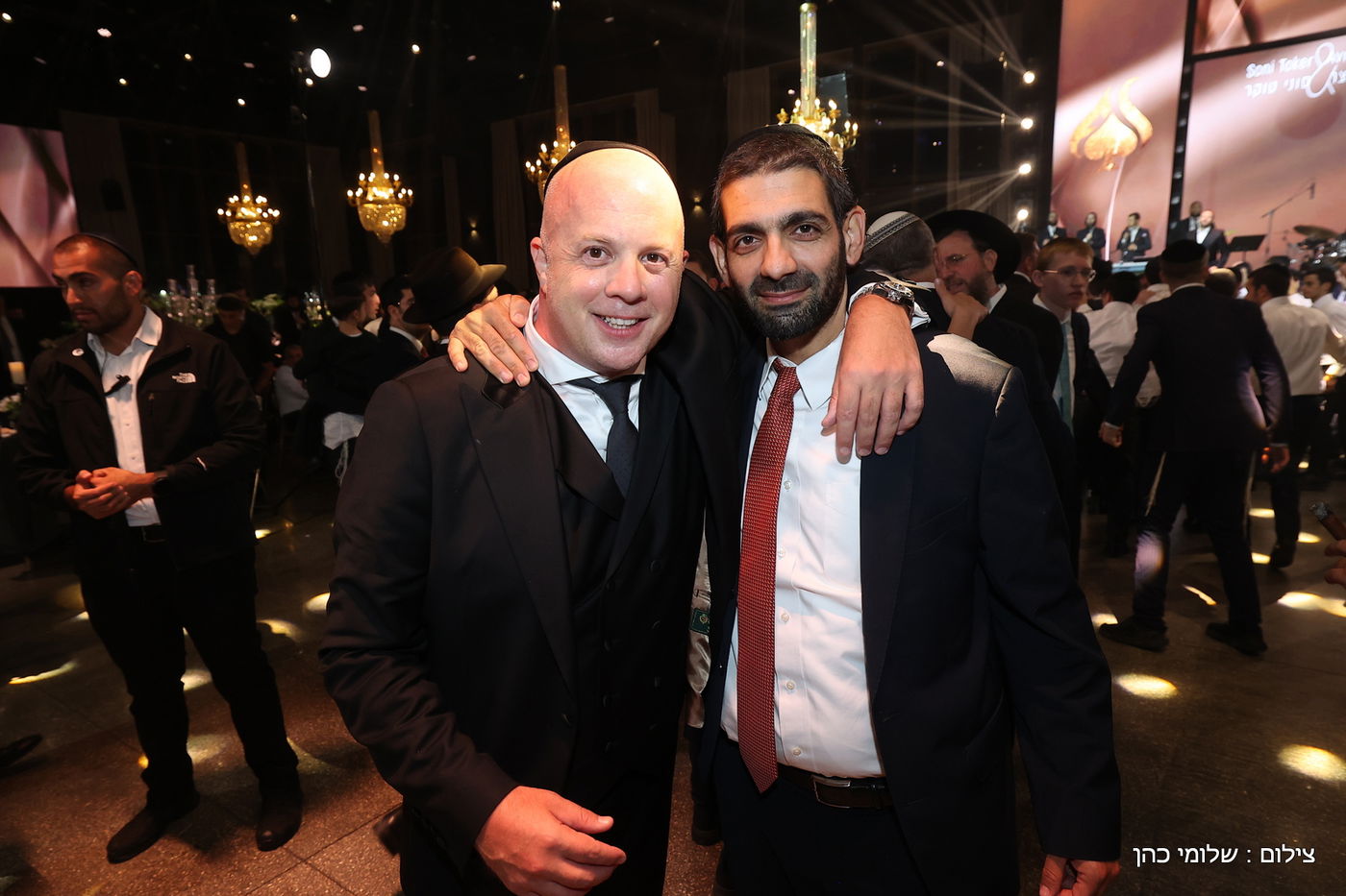 חתונת ביתו של מנחם טוקר