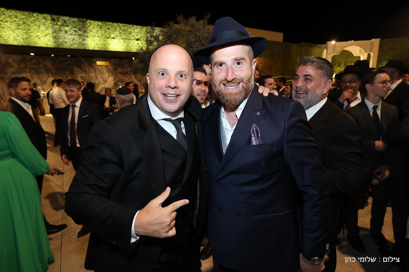 חתונת ביתו של מנחם טוקר