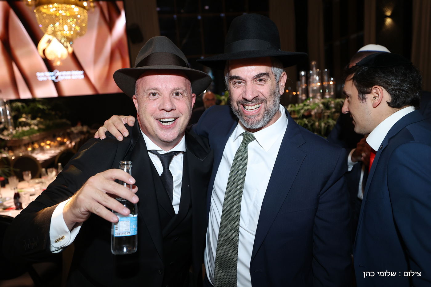 חתונת ביתו של מנחם טוקר