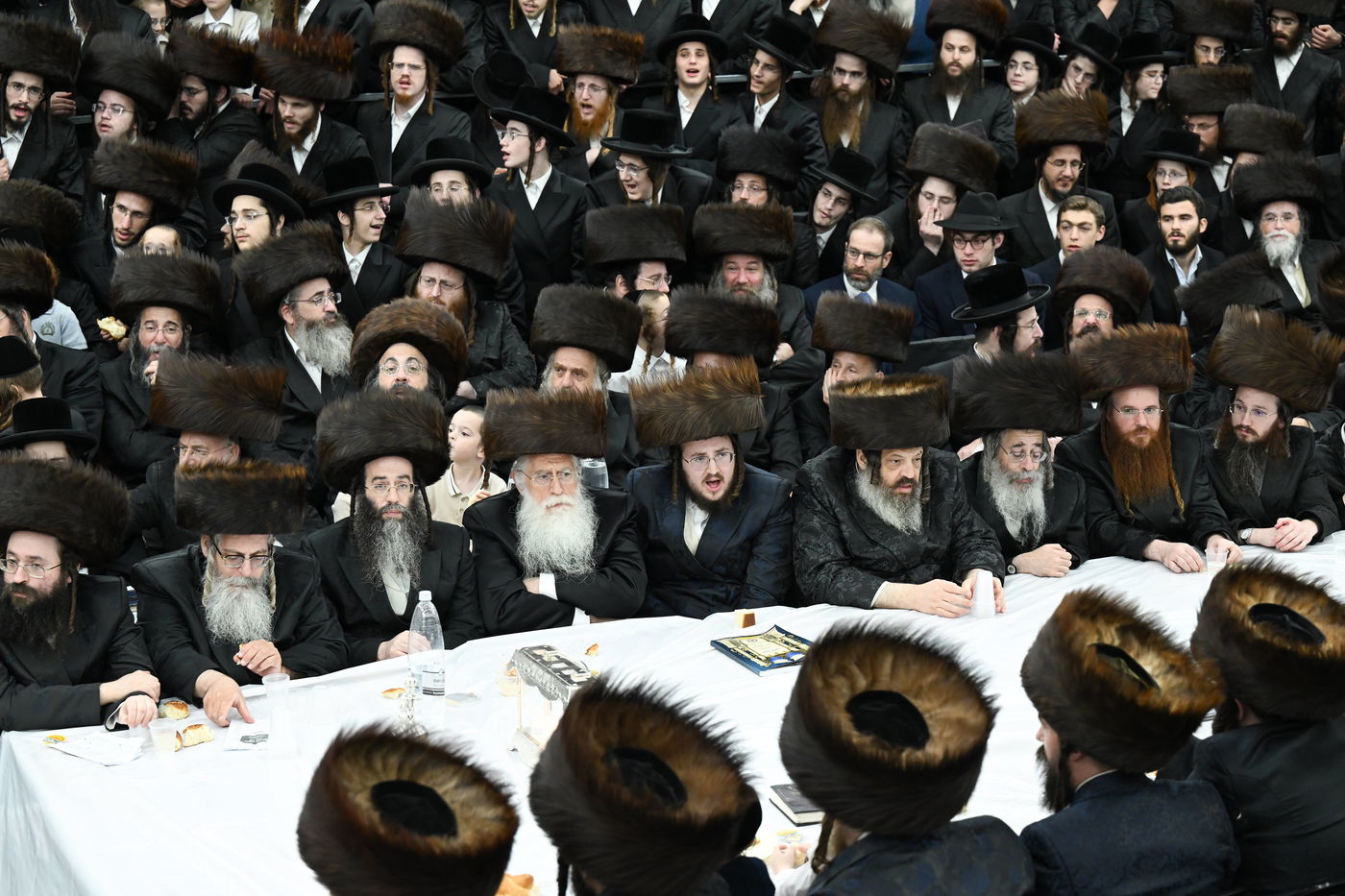 האדמו"ר מצאנז בסיום מסכת סוכה בחוה"מ סוכות