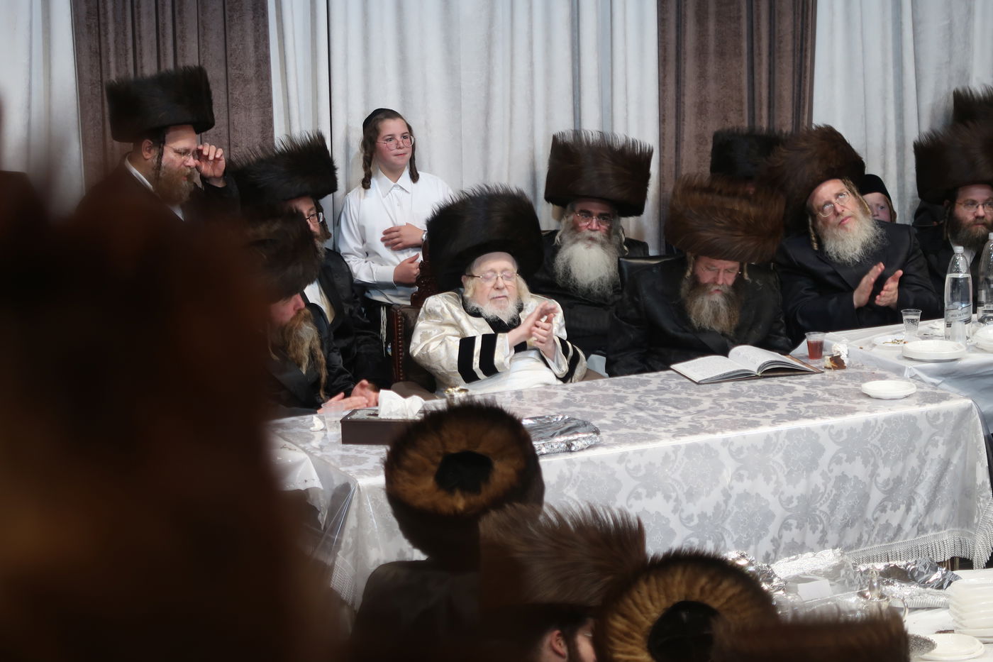 ירח האיתנים בחצה"ק קרעטשניף