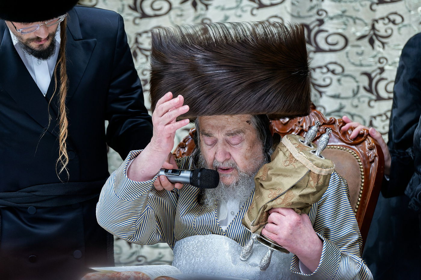 הקפות שניות אצל הגה"צ רבי יעקב מאיר שכטר