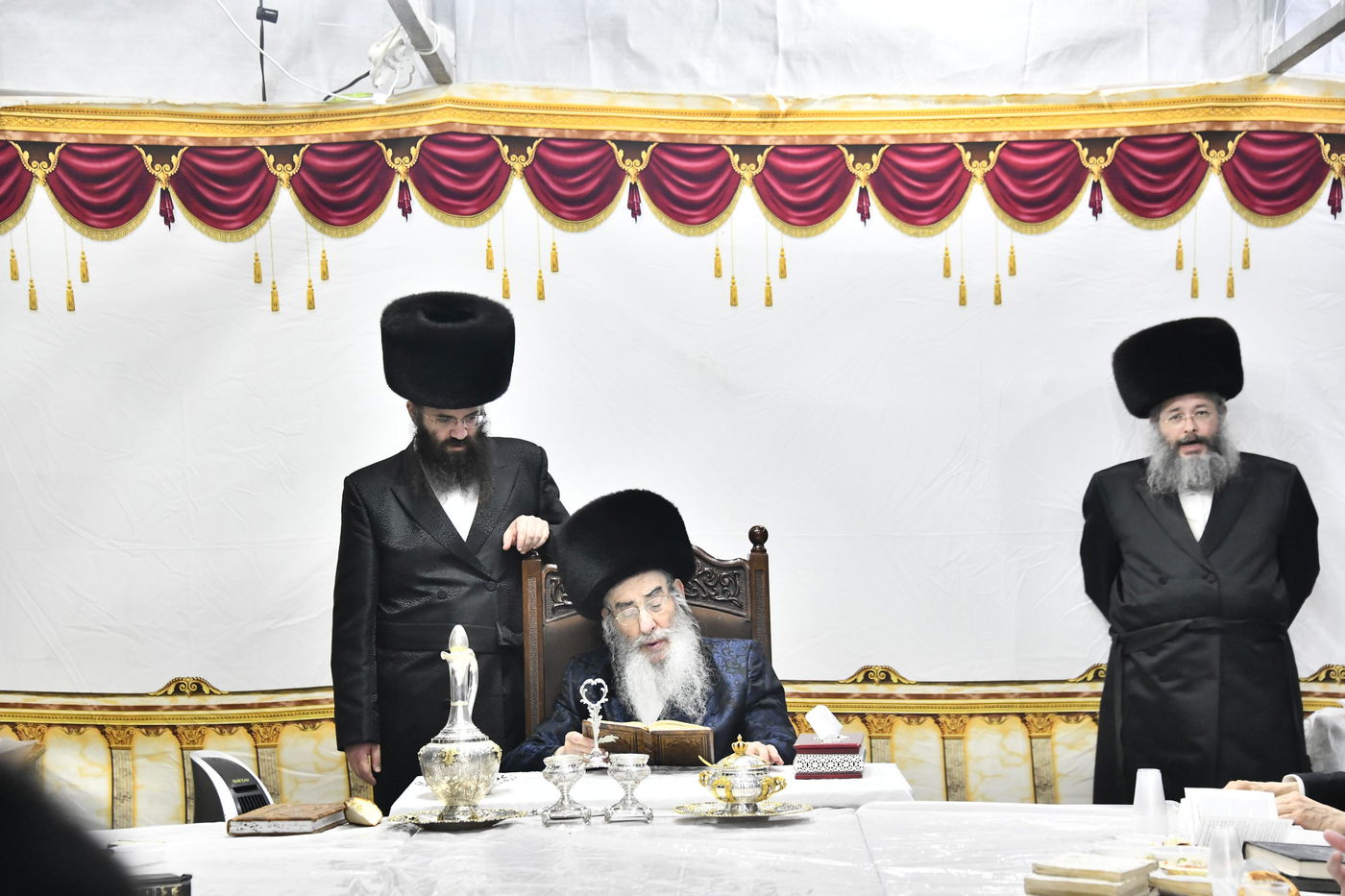 חג הסוכות בחצה"ק אלכסנדר