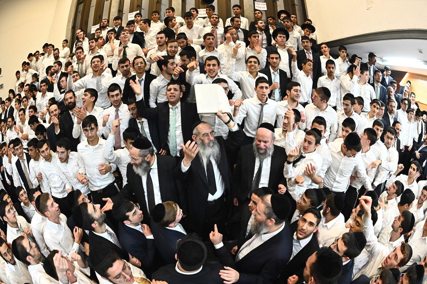 הקפות שניות בישיבת בית שמעיה