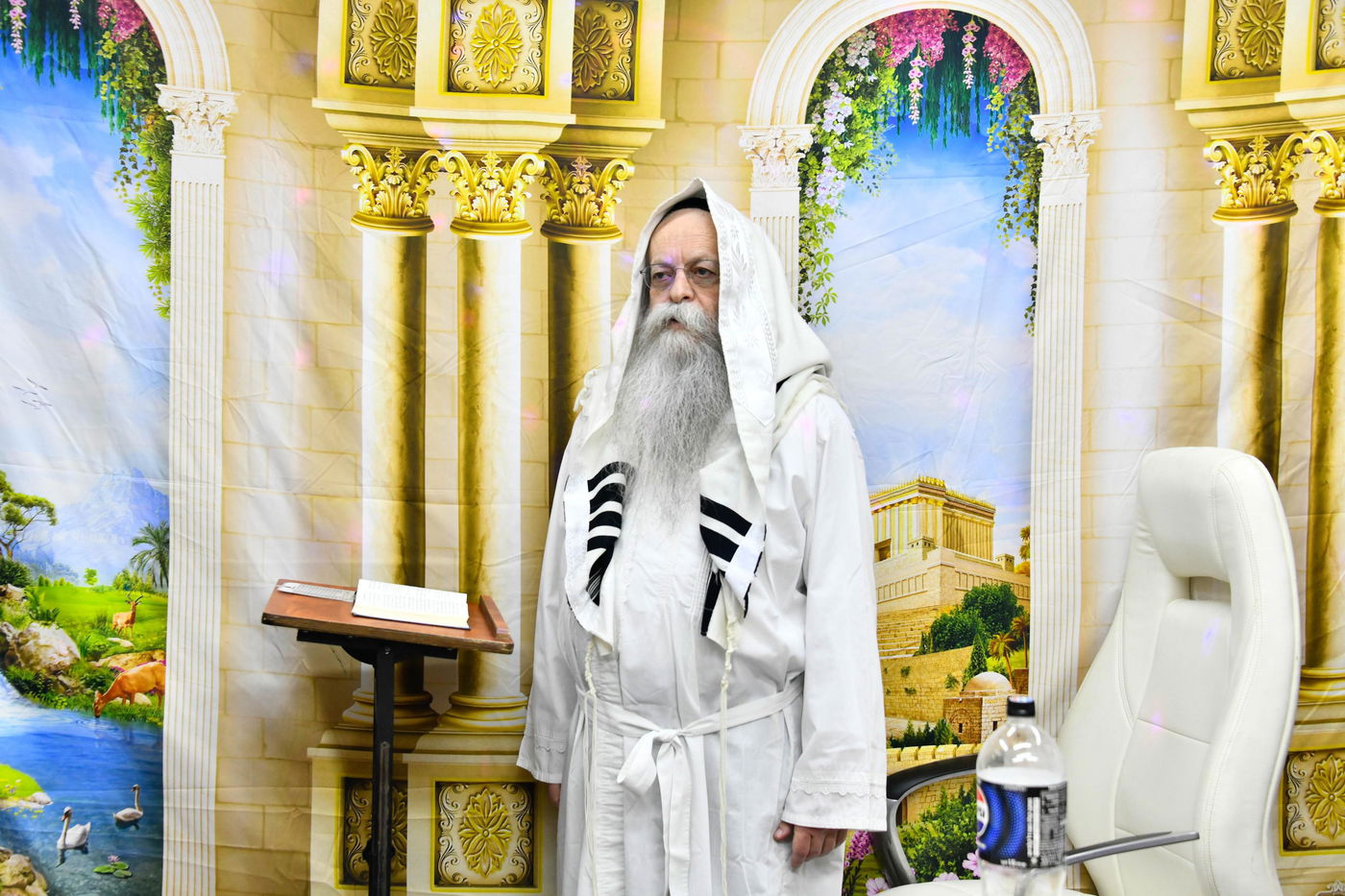 חג הסוכות אצל הגאון רבי שלמה קנייבסקי