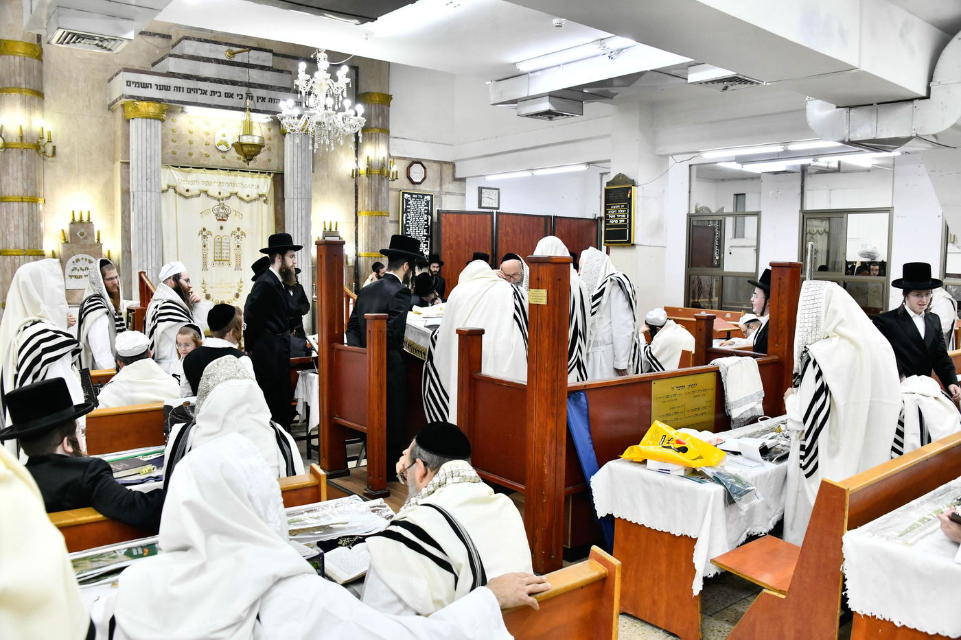 הושענא רבה בחצה"ק חוג חתם סופר