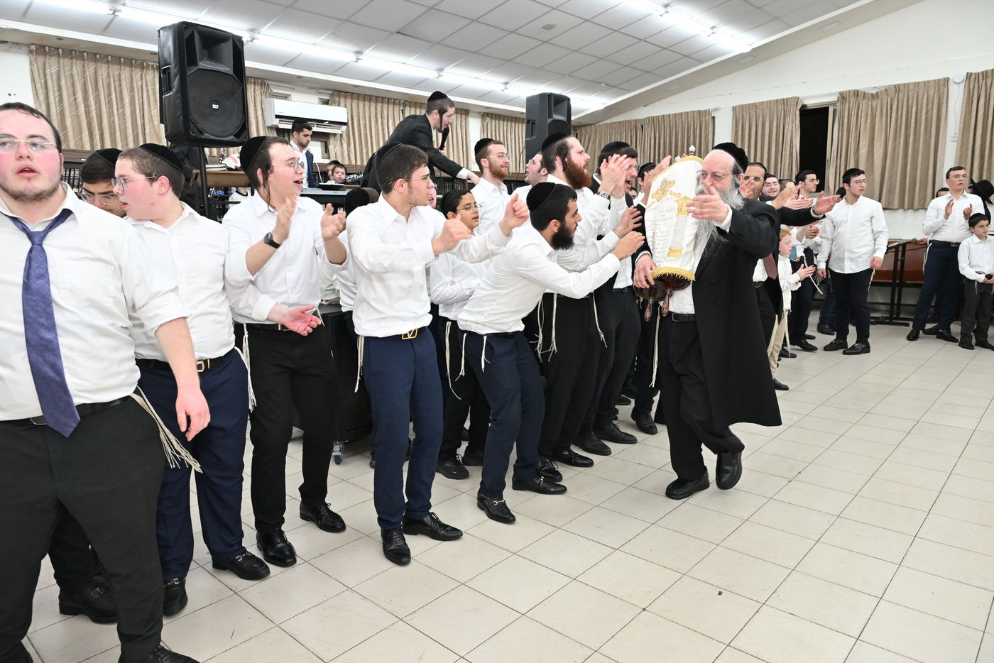 הקפות שניות בישיבת 'קריית מלך'