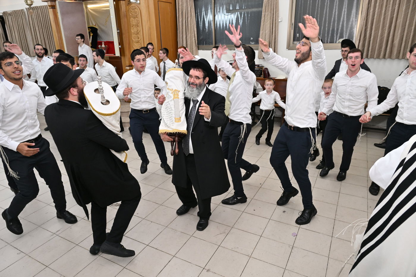 הקפות שניות בישיבת 'קריית מלך'