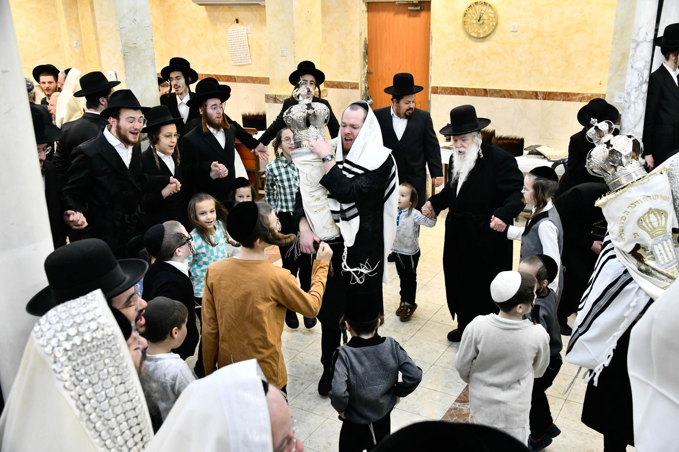 הקפות לבני חו"ל באלכסנדר