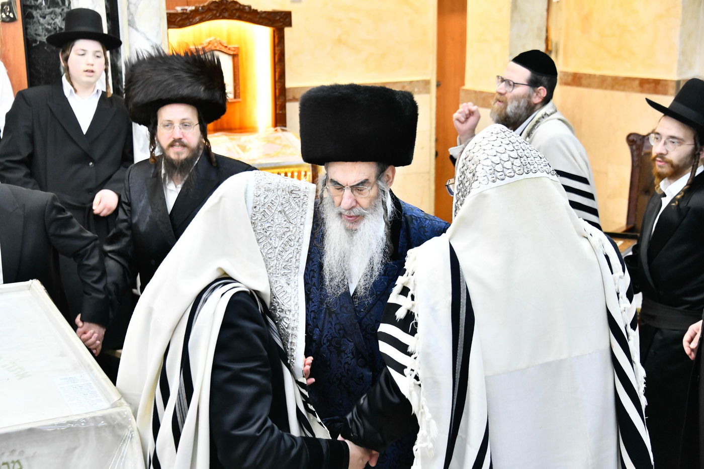 הקפות לבני חו"ל באלכסנדר