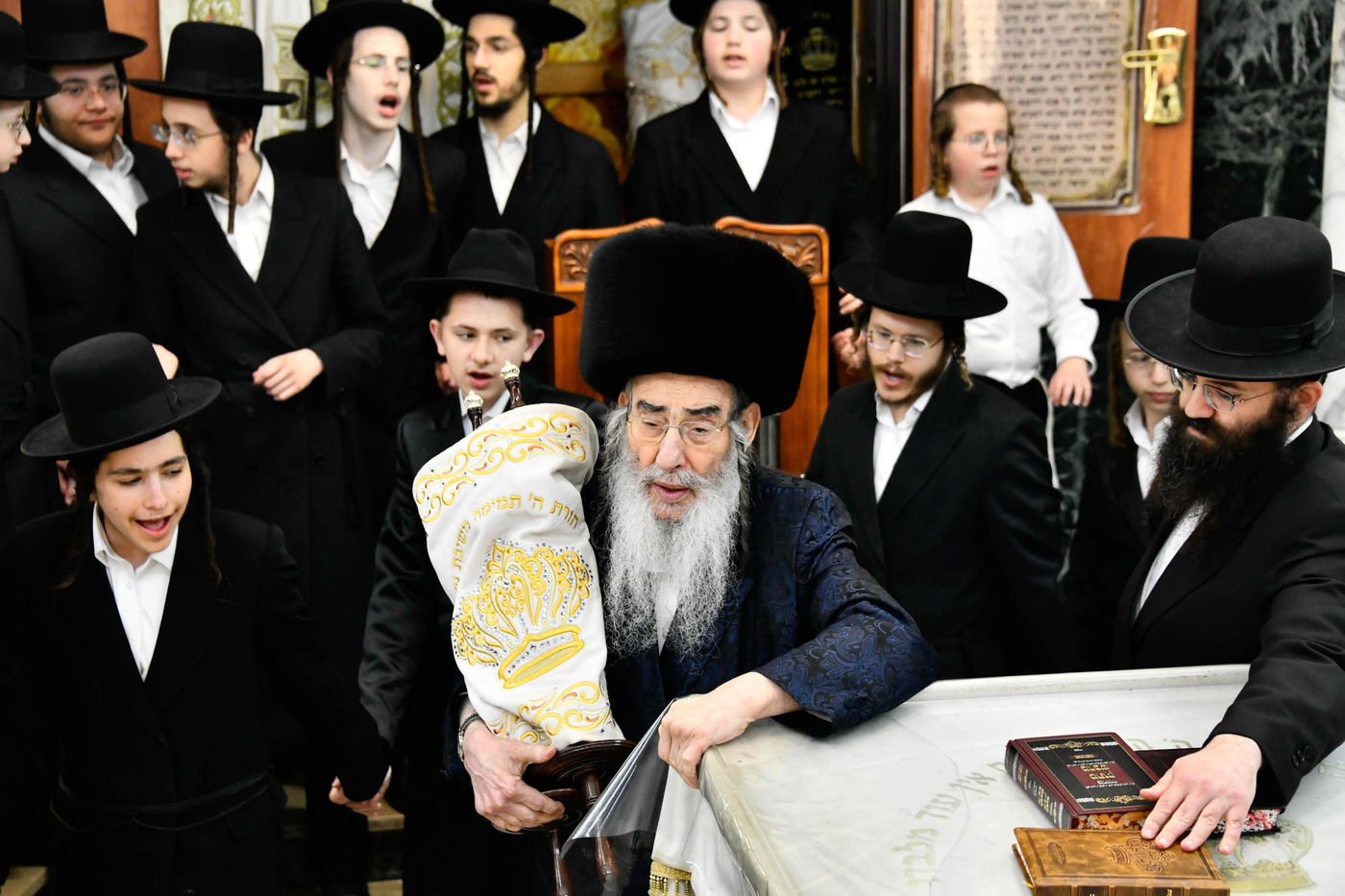 הקפות לבני חו"ל באלכסנדר