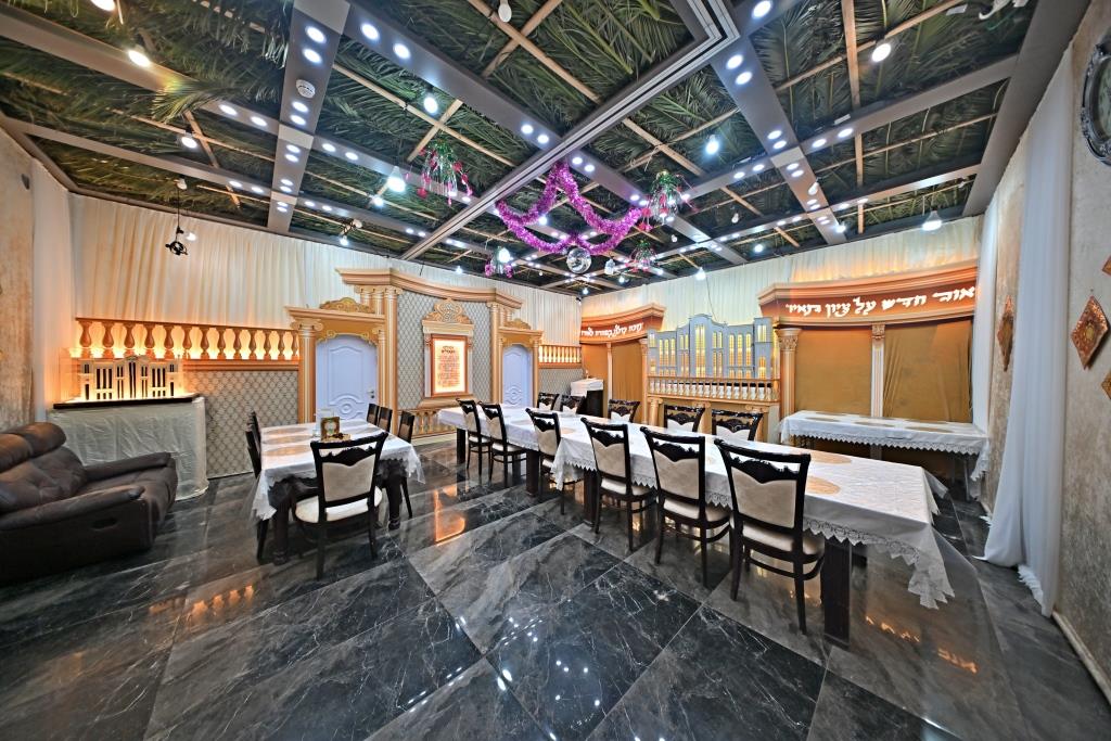 חג הסוכות בחצה"ק ויזניץ