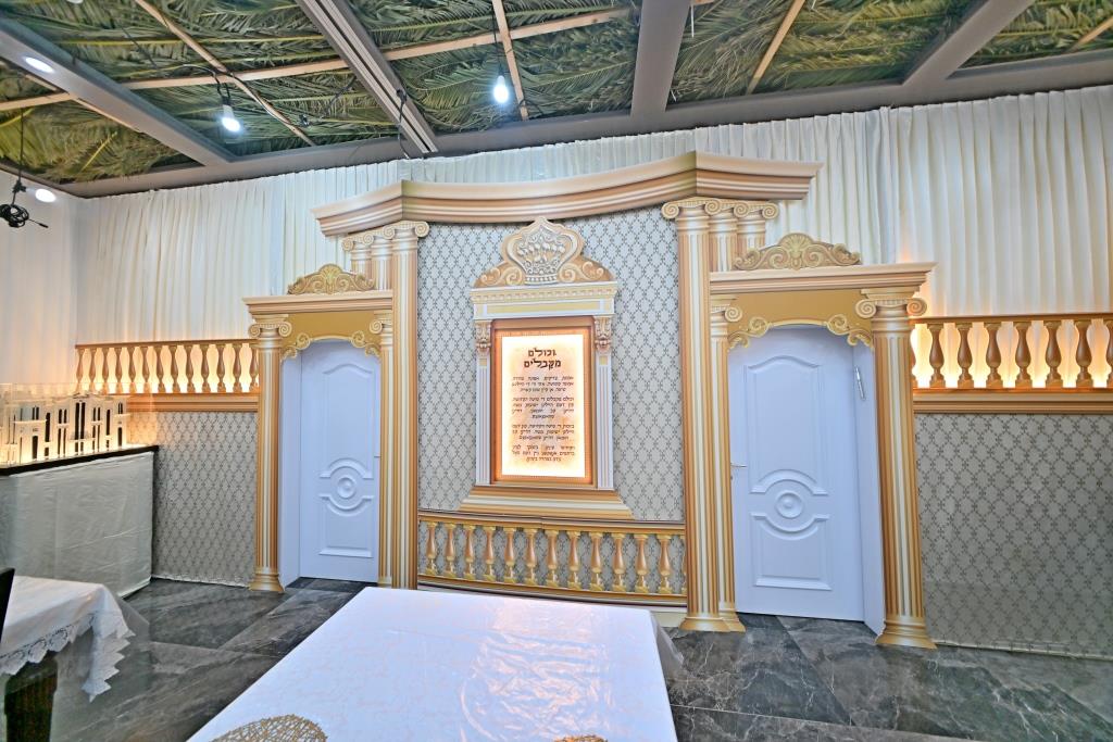 חג הסוכות בחצה"ק ויזניץ