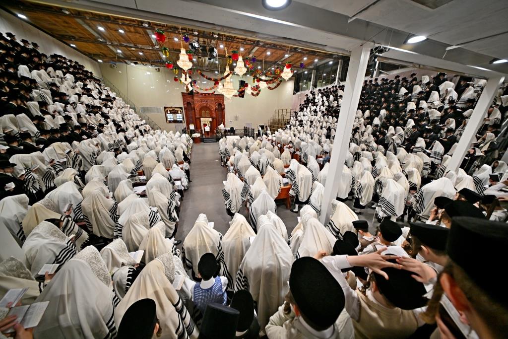 חג הסוכות בחצה"ק ויזניץ