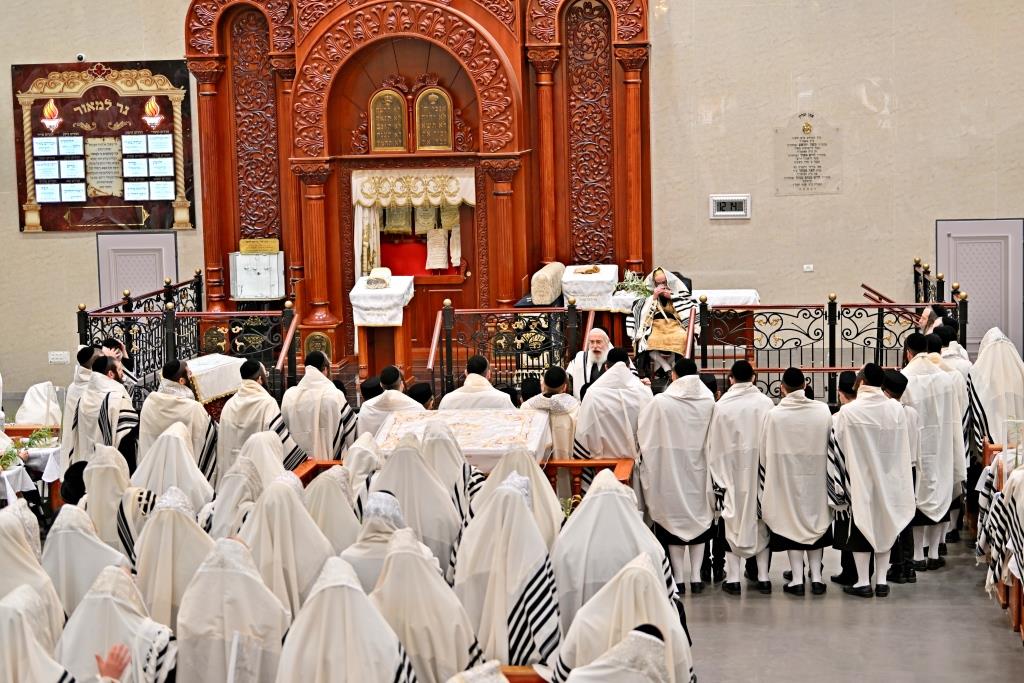 חג הסוכות בחצה"ק ויזניץ