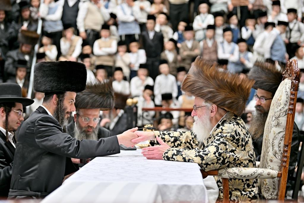 חג הסוכות בחצה"ק ויזניץ