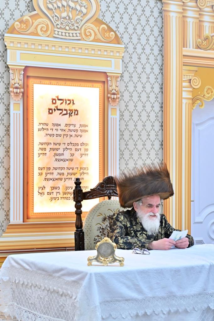 חג הסוכות בחצה"ק ויזניץ