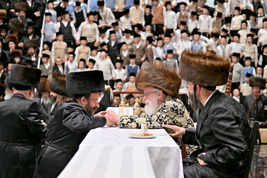 חג הסוכות בחצה"ק ויזניץ