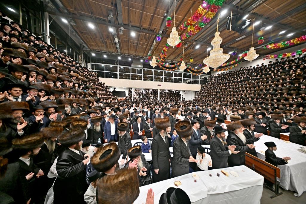 חג הסוכות בחצה"ק ויזניץ