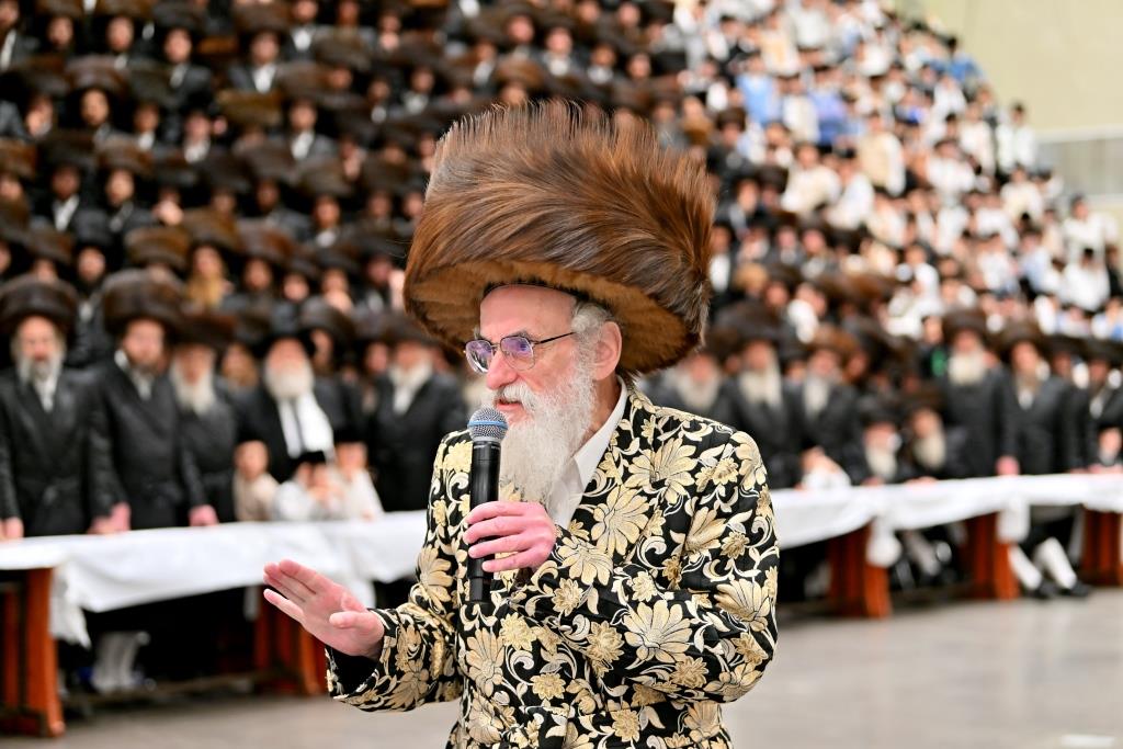 חג הסוכות בחצה"ק ויזניץ