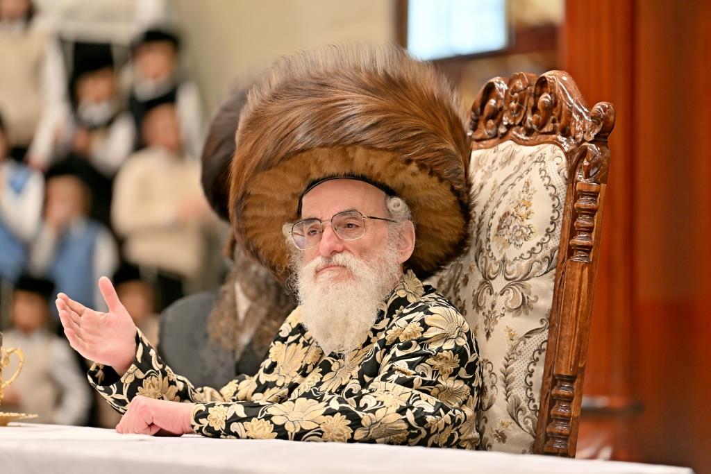 חג הסוכות בחצה"ק ויזניץ