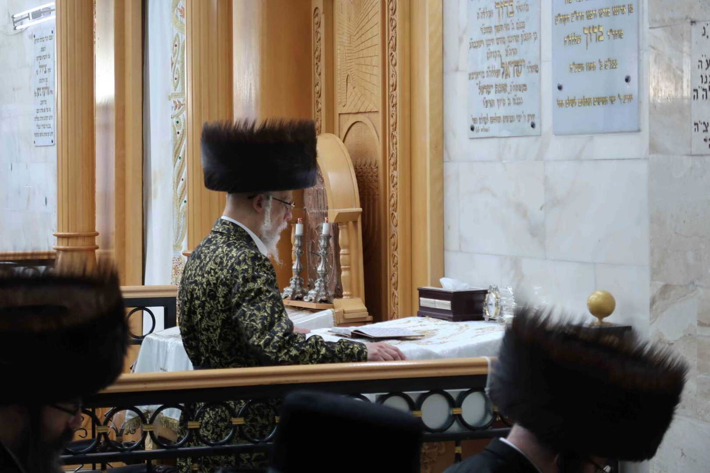 הושענא רבה בחצה"ק סערט ויז'ניץ