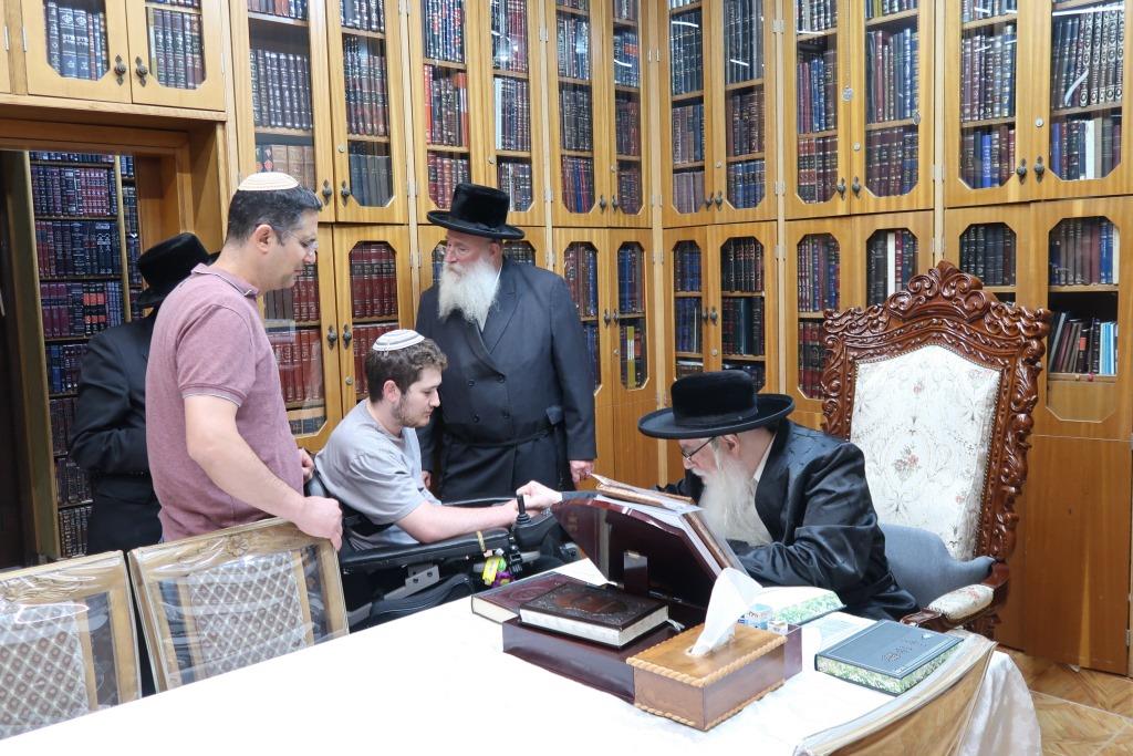 החייל אצל האדמו"ר מצאנז