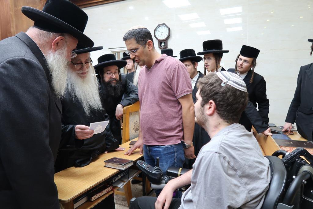 החייל אצל האדמו"ר מצאנז